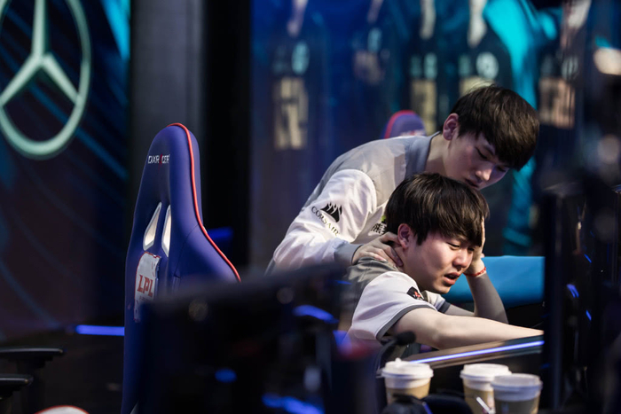 JackeyLove遭遇十二连败，RNG教练面临压力！的简单介绍