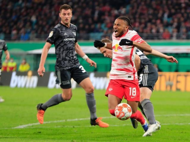 九游体育平台关于转会期马赛备战德国杯，绝杀压哨细节曝光，更衣室稳定，轮换策略成焦点的信息