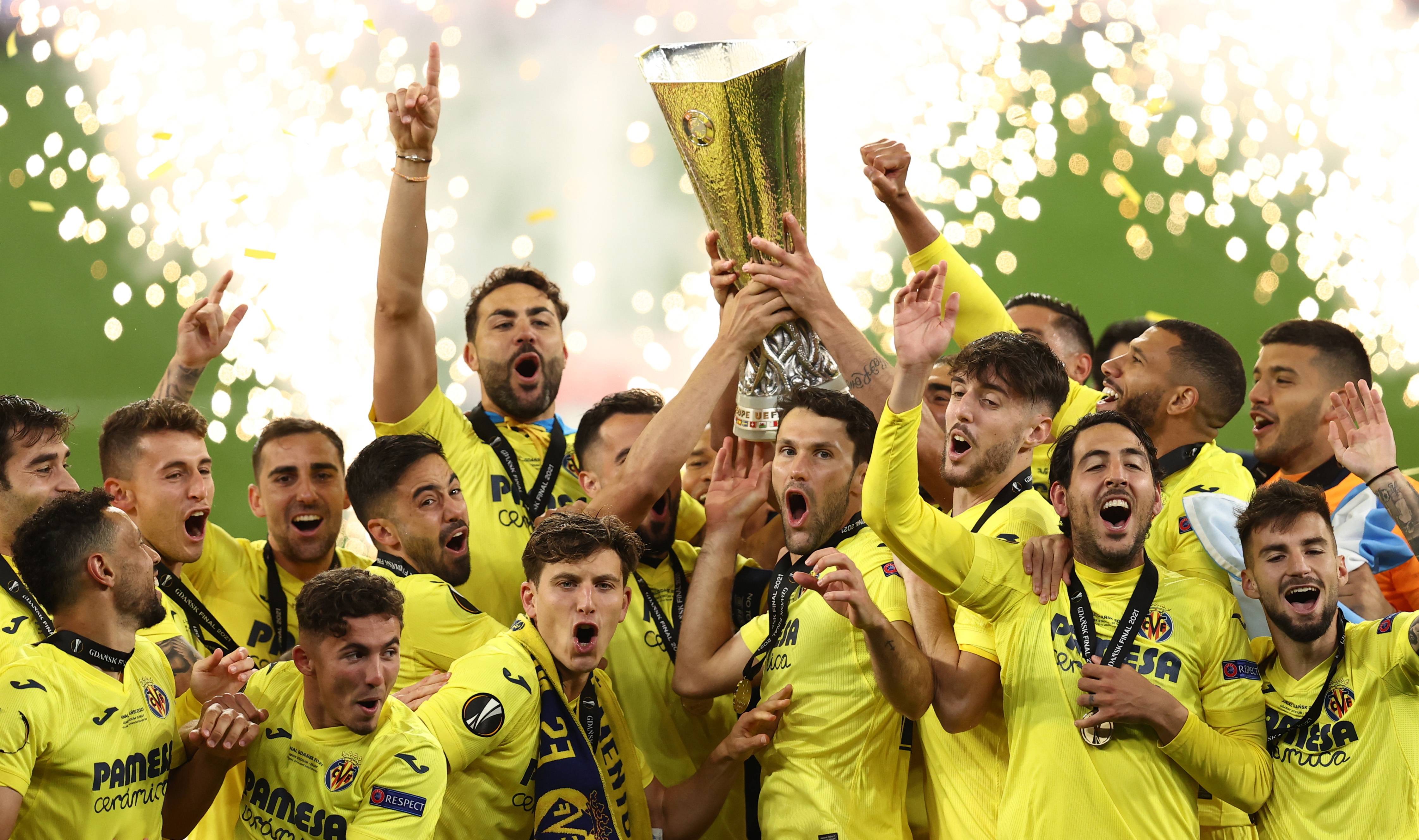 包含比利亚雷亚尔内部会议纪要流出——赛前复出首秀，NBA季后赛使命明确，更衣室氛围转暖的词条