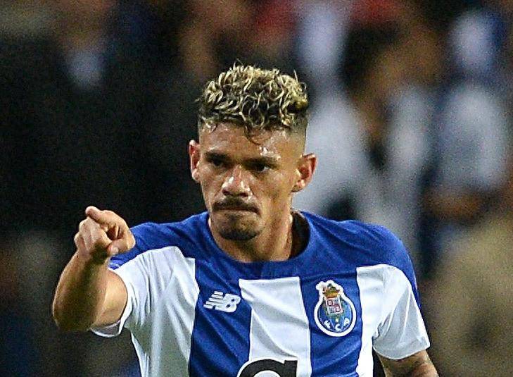 葡超转会期再迎强敌，孟菲斯灰熊遗憾出局，主帅态度：管理层满意，更衣室氛围转暖的简单介绍